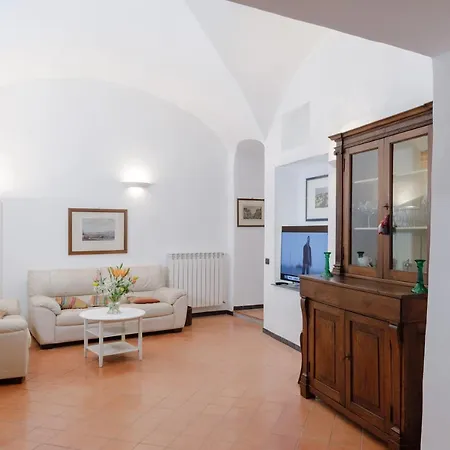 Apartamento 145 - Casa Del Capitano Centro Imperia,300metri Dal Mare *