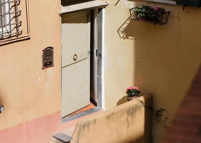 145 - Casa Del Capitano Centro Imperia,300metri Dal Mare