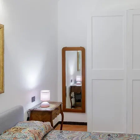 Appartamento 145 - Casa Del Capitano Centro Imperia,300metri Dal Mare Imperia
