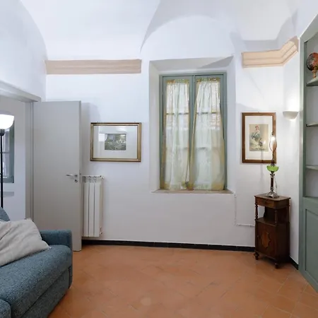 145 - Casa Del Capitano Centro Imperia,300metri Dal Mare * Imperia